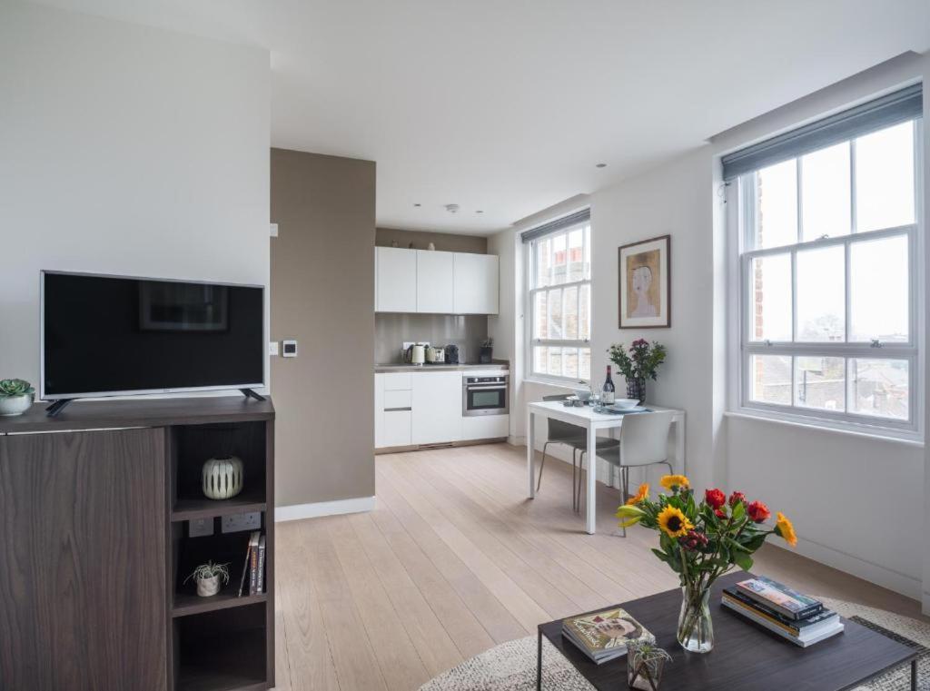 Wells Court By Aeria Apartments London Ngoại thất bức ảnh