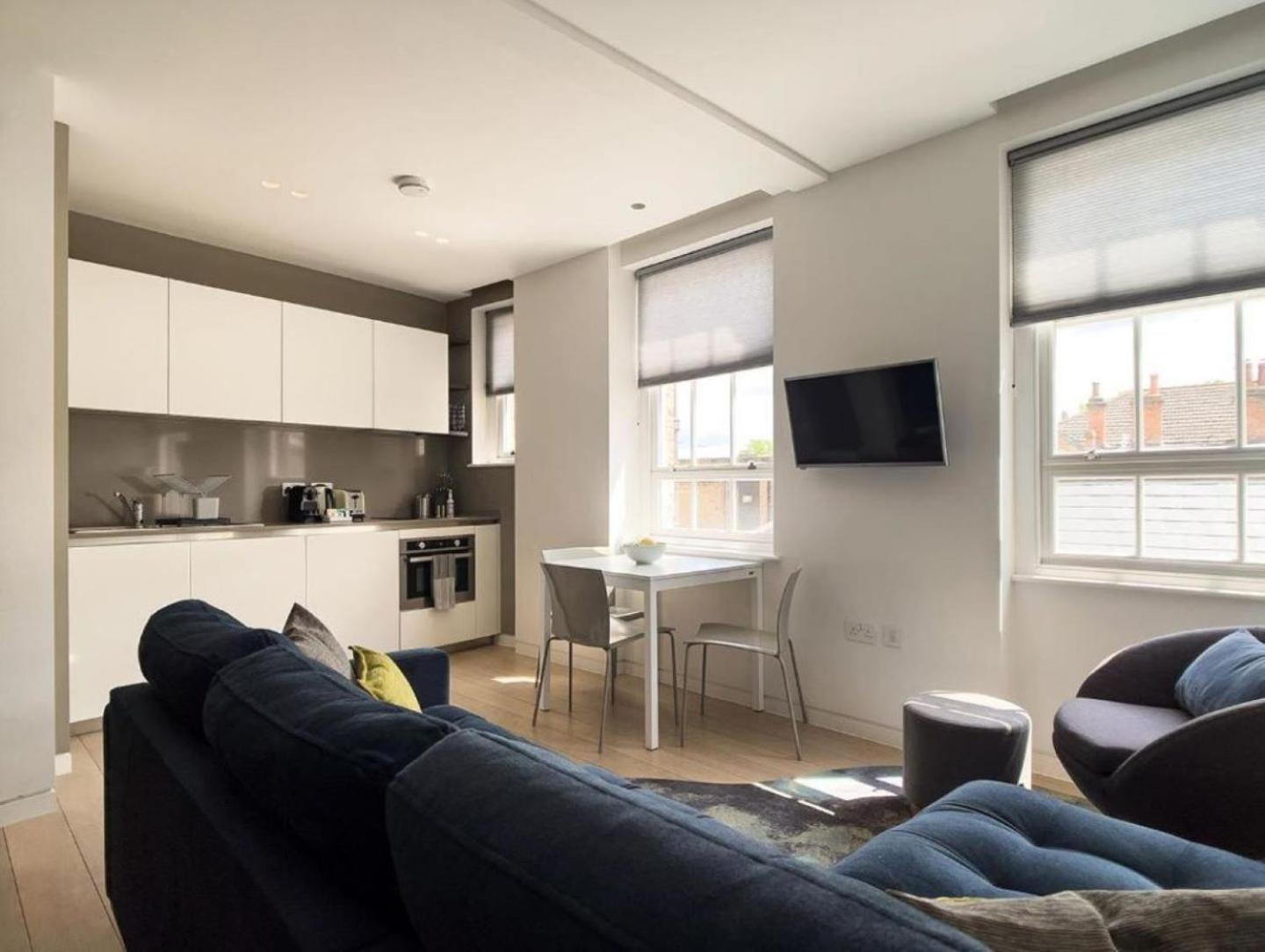 Wells Court By Aeria Apartments London Ngoại thất bức ảnh